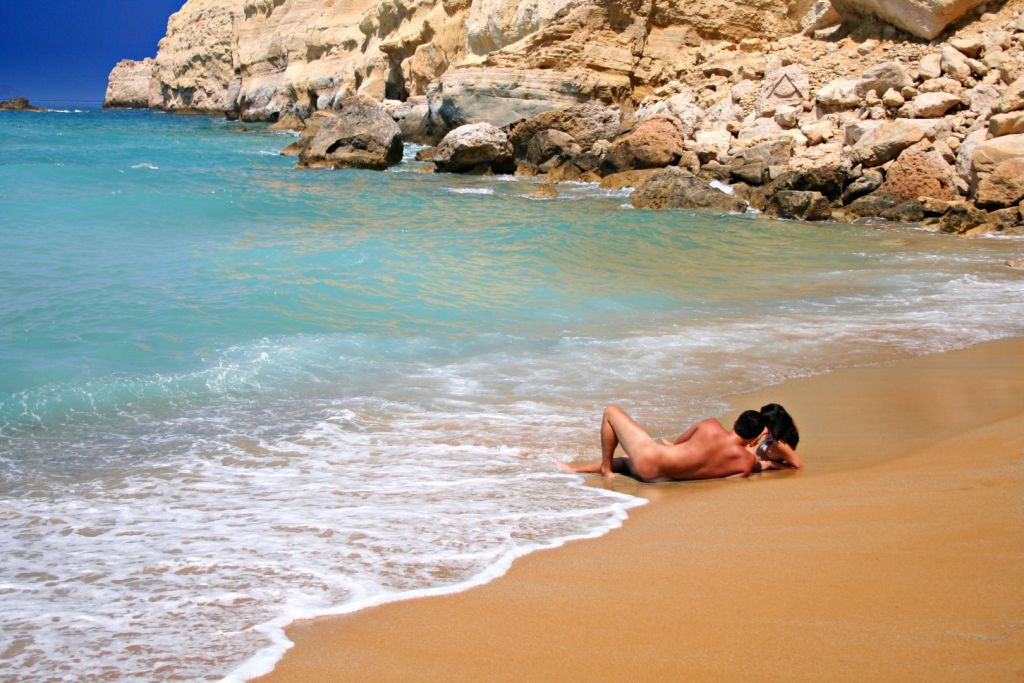 Strand von Red Beach - (c) Alexandros Roniotis - weltvermessen.de Strand von Red Beach - Strände auf Kreta - weltvermessen.de